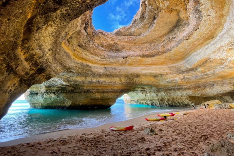 Excursion en kayak à la Grotte de Benagil