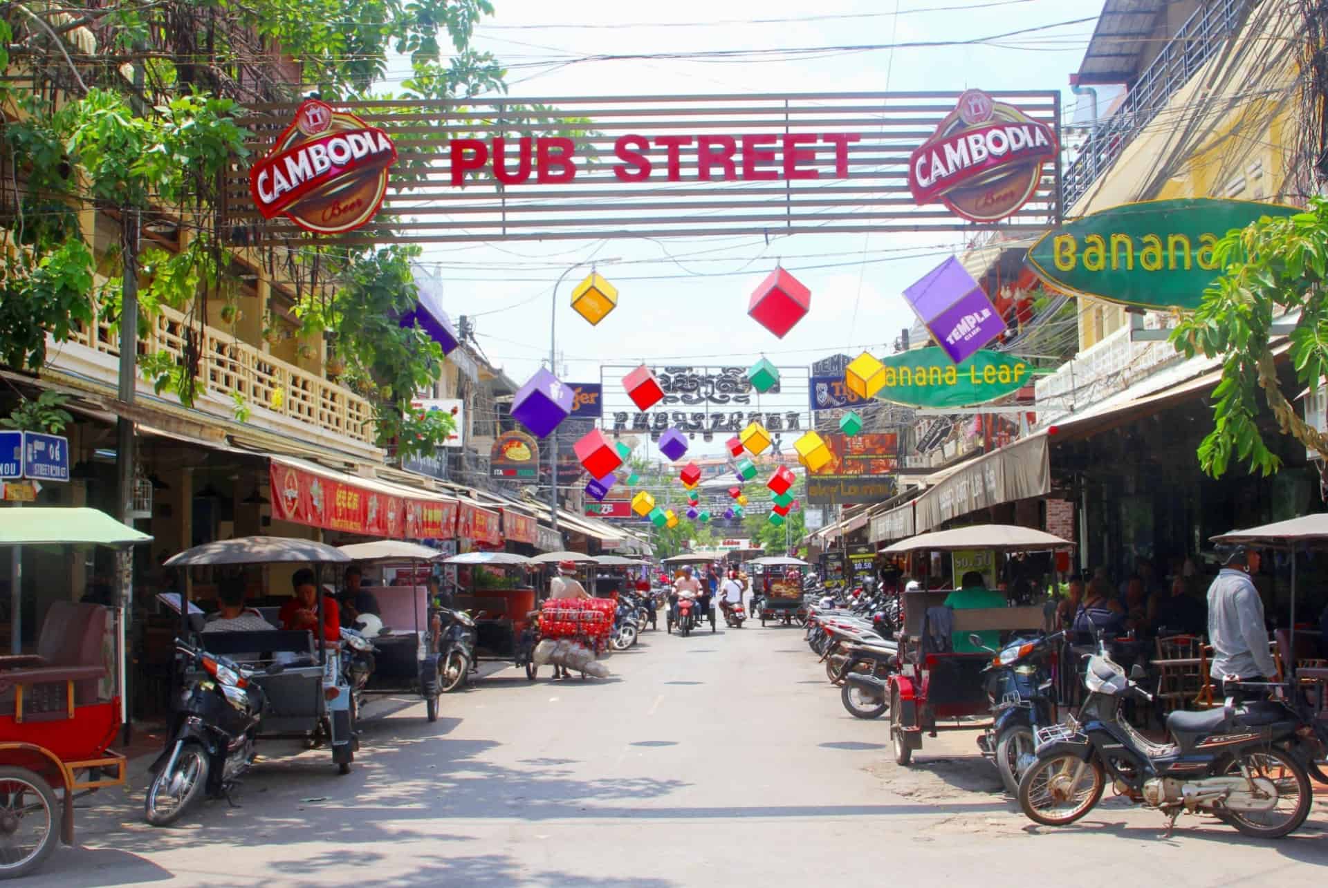 pub street siem reap