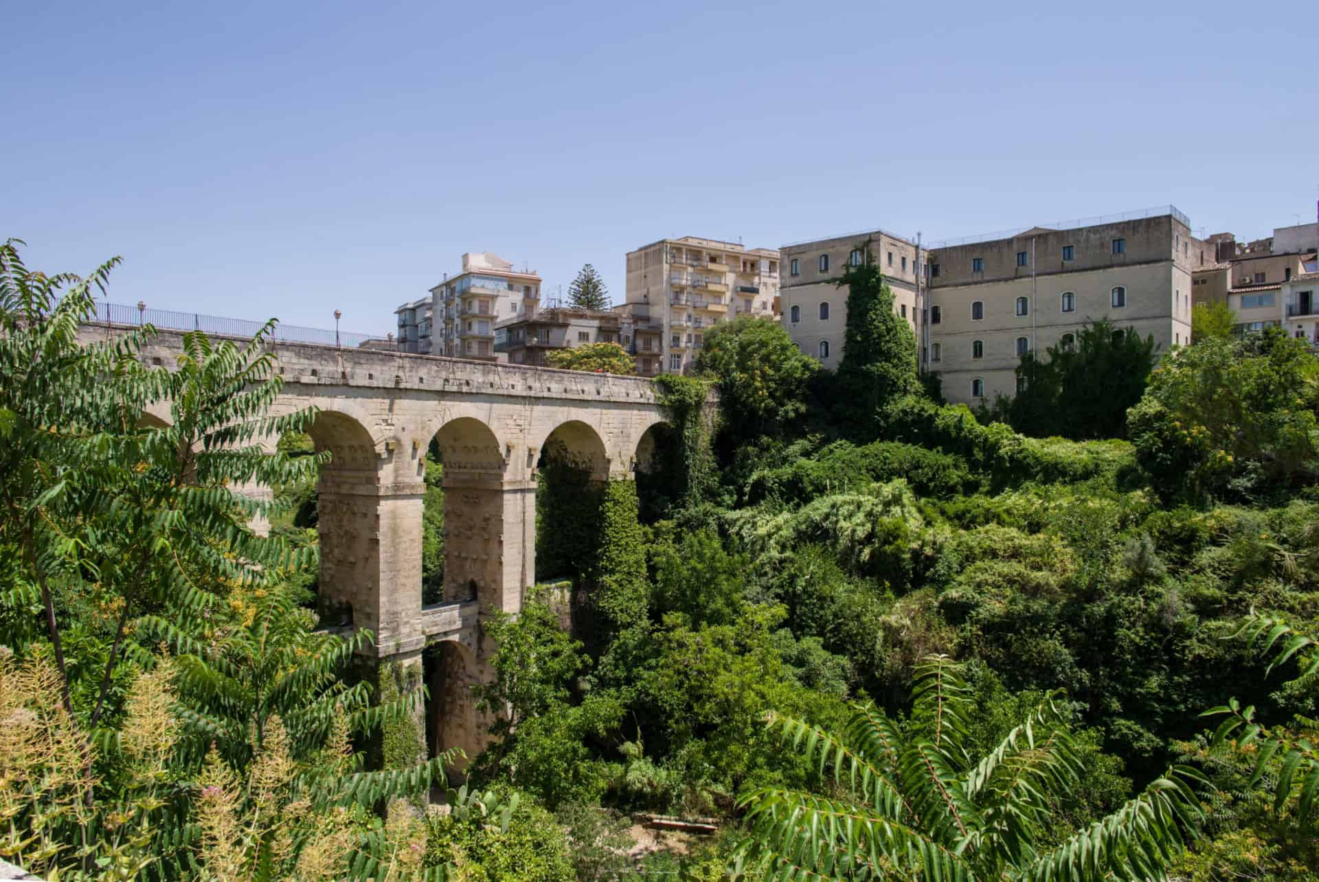 ponte vecchio a raguse