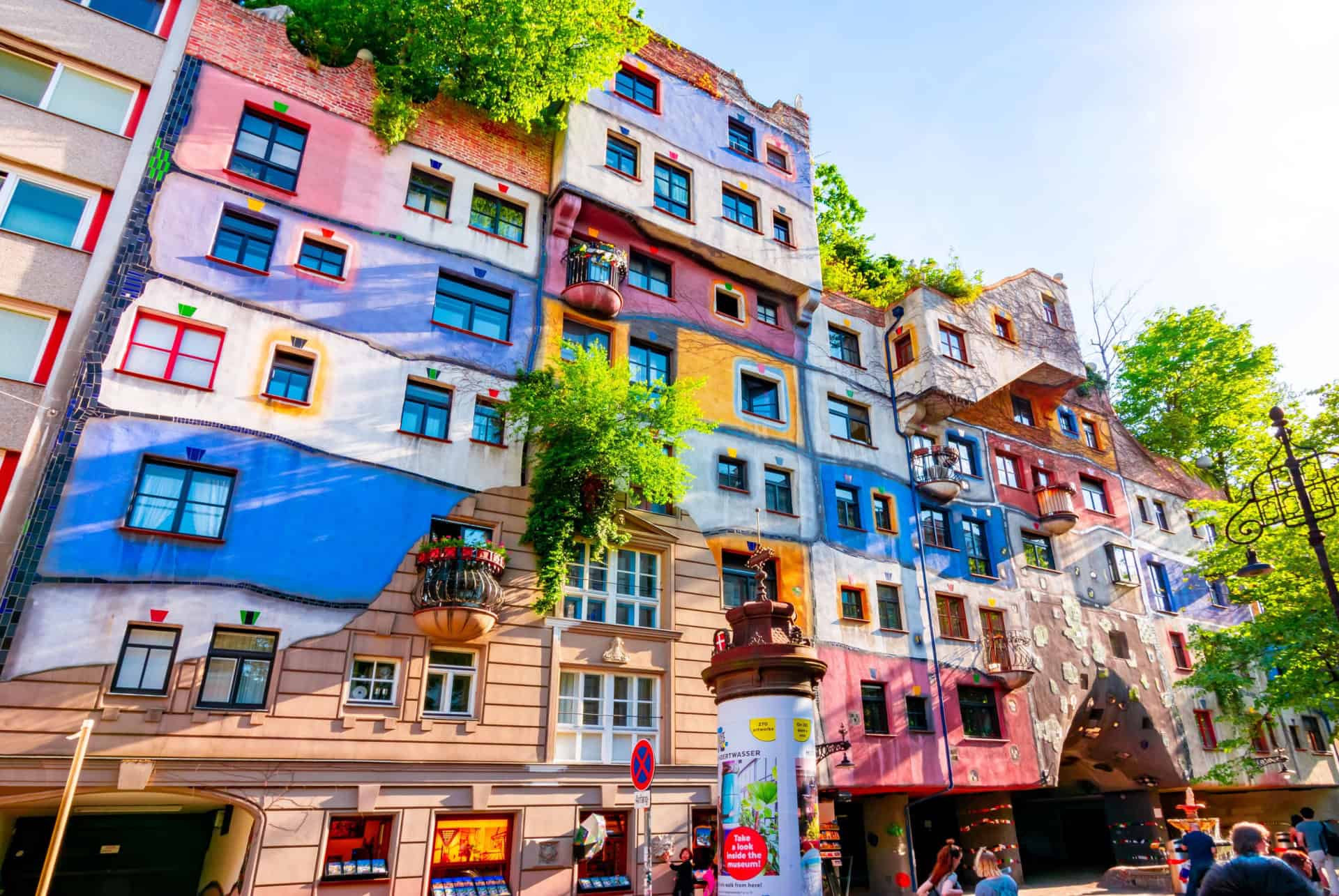 hundertwasserhaus a vienne