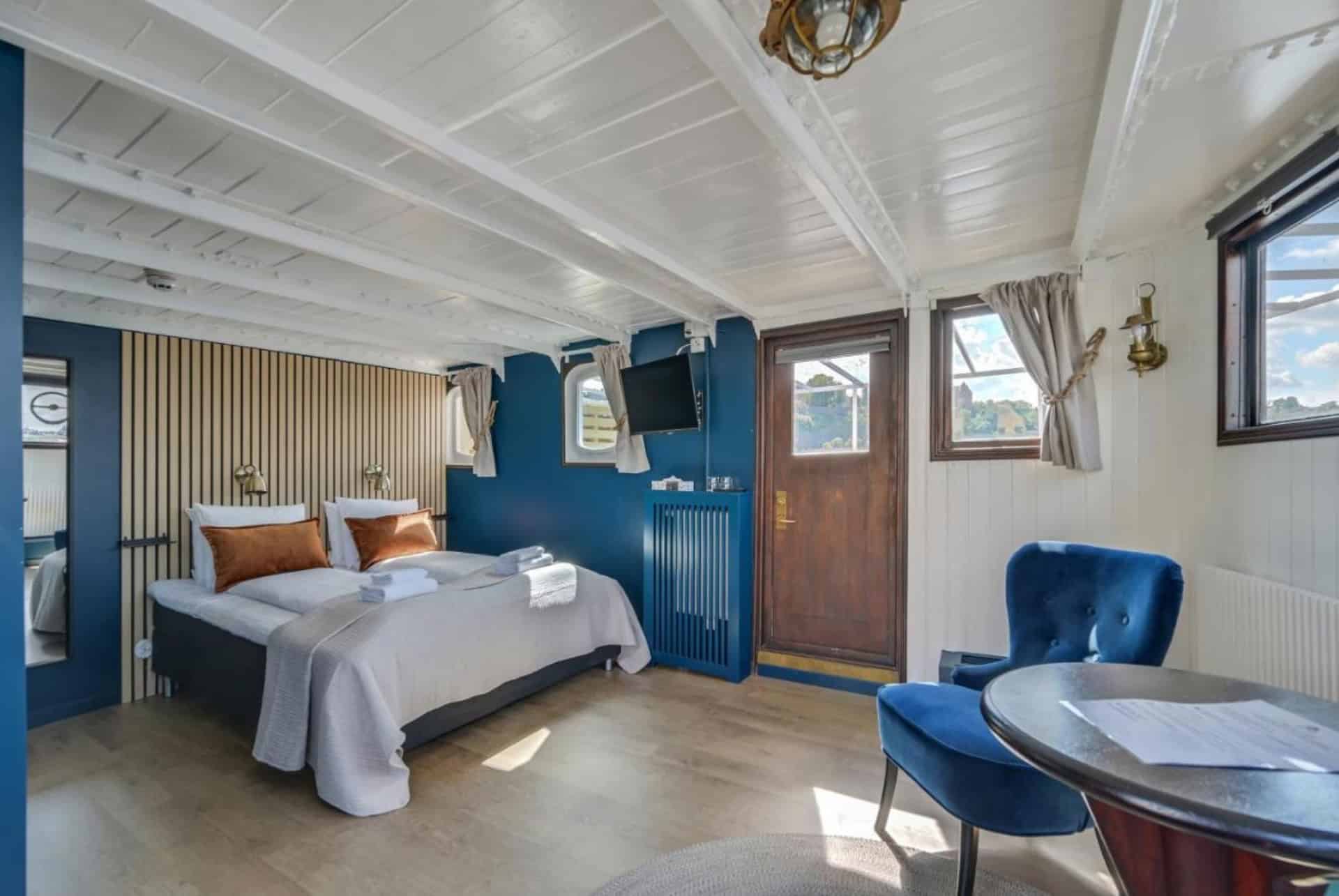malardrottningen yacht hotel chambre