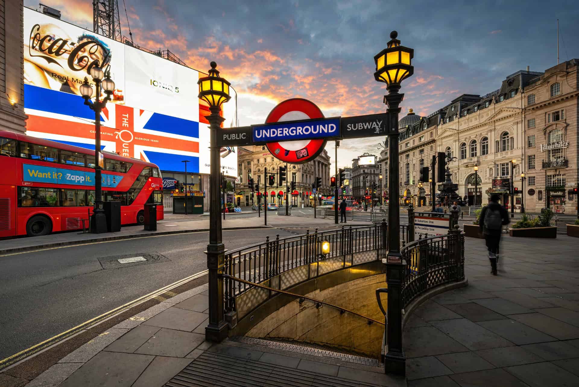 piccadilly circus