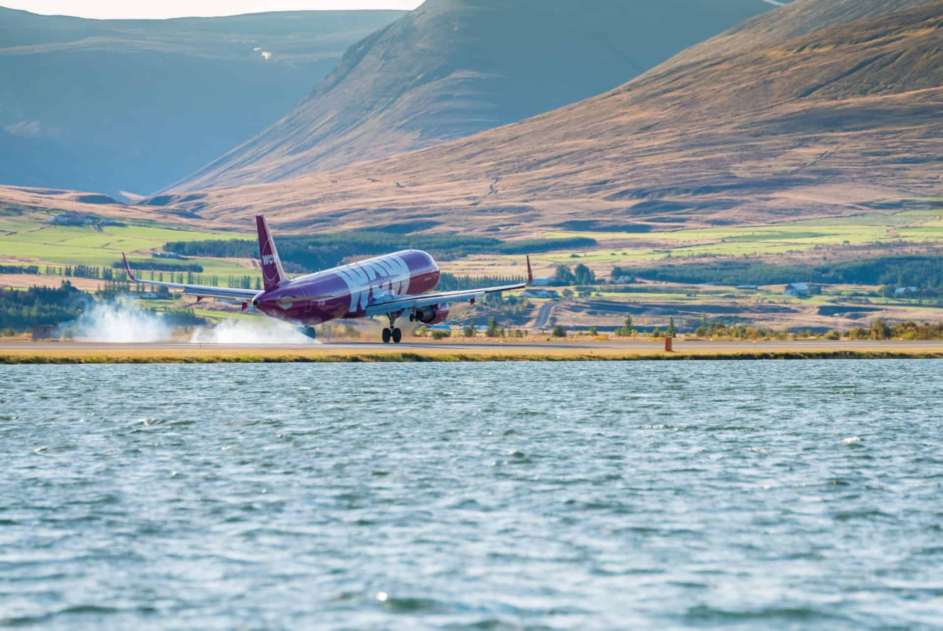 vol pour akureyri islande