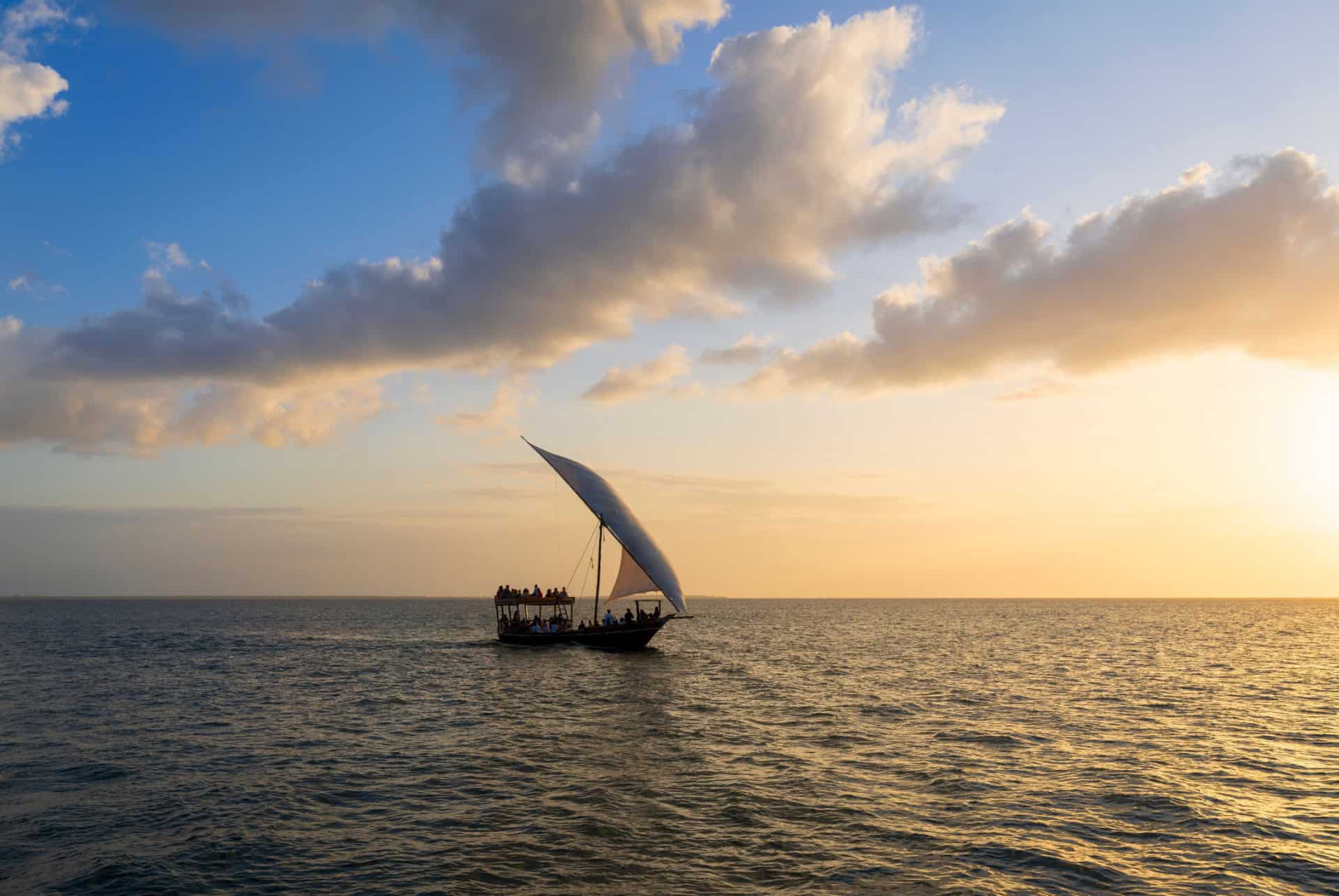 bateau traditionnel de zanzibar