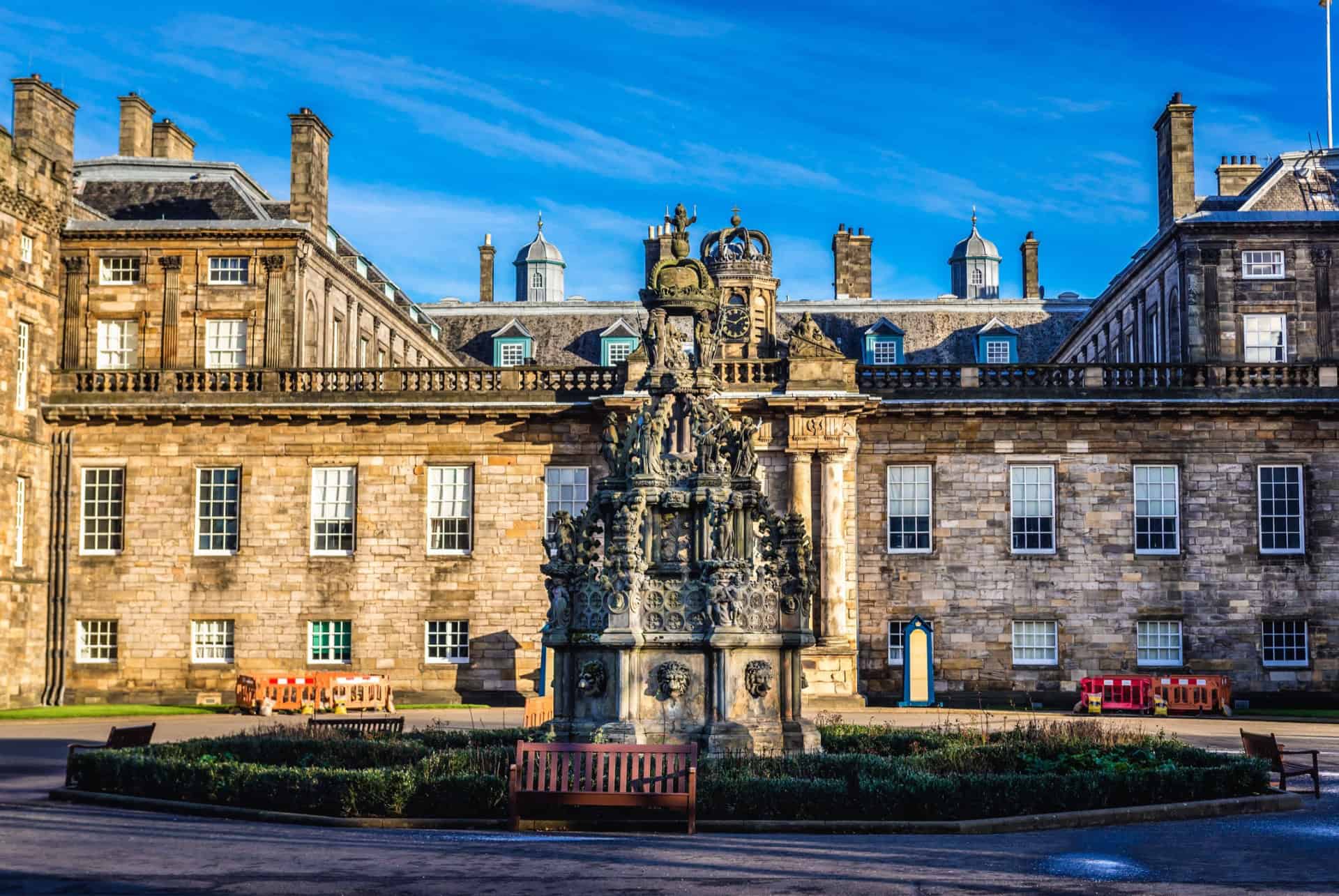 palais de holyroodhouse