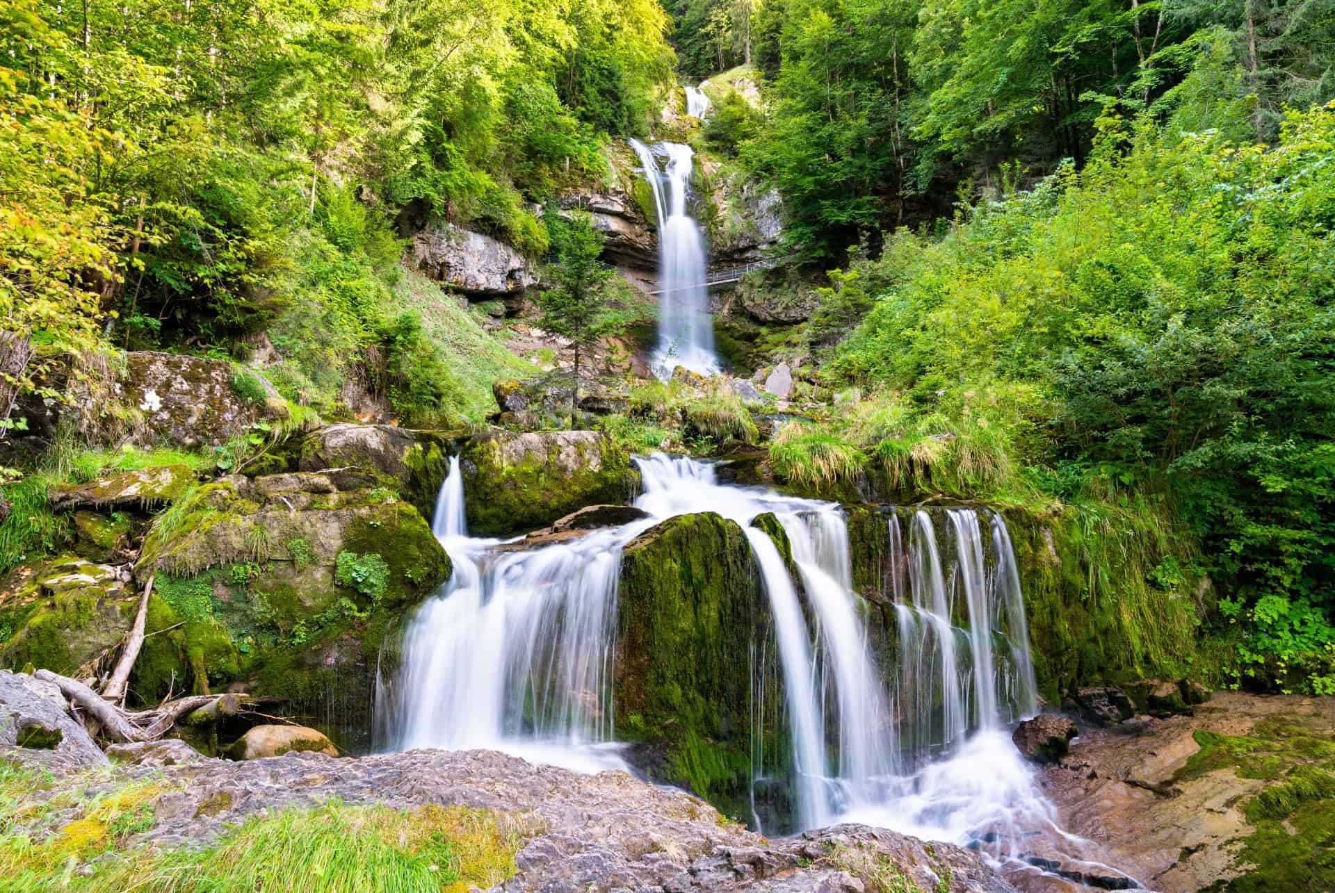 plus belles randonnees en suisse cascades de giessbach