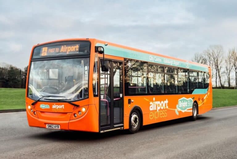 Navette Aéroport – Édimbourg