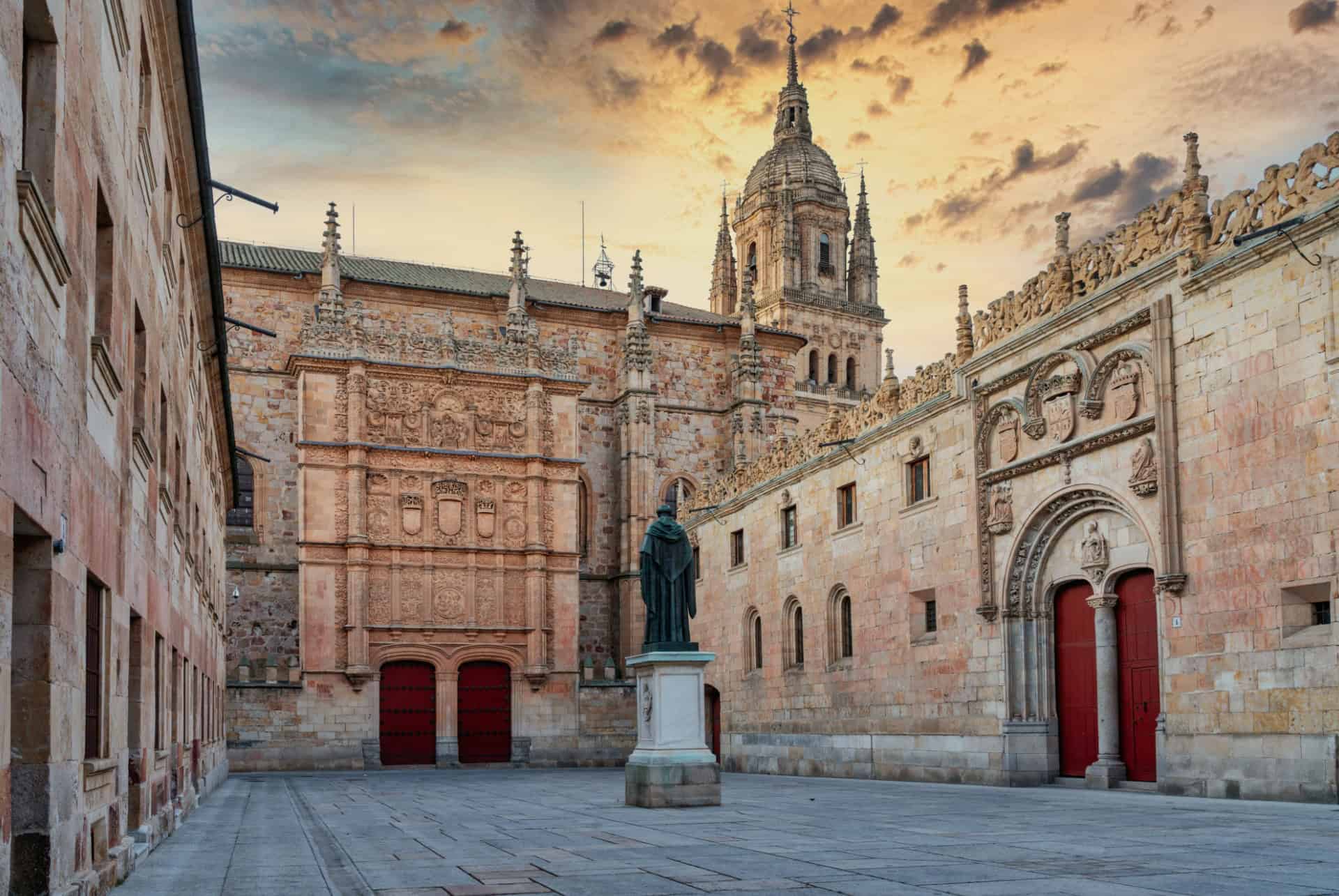 université de salamanque plus belles villes d'espagne