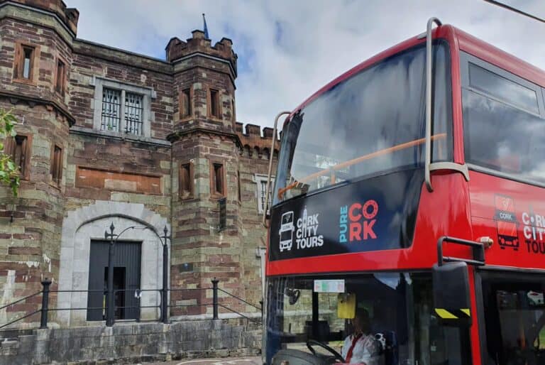 Bus à arrêts multiples