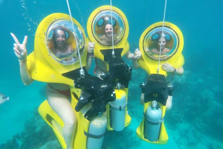 Excursion en bateau à fond de verre et plongée